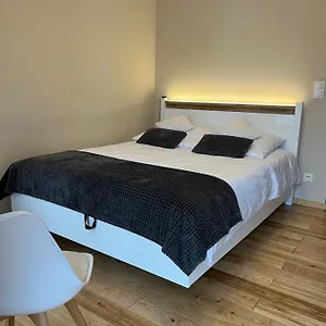 Garbary 84 Parking Free Apartament